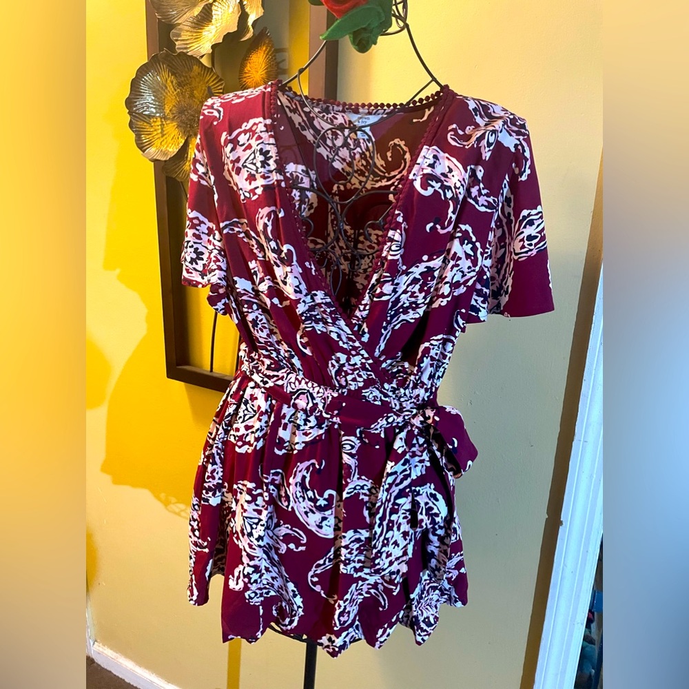Babydoll blouse, tie waist